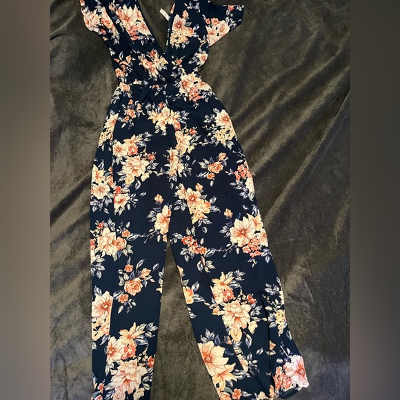 Jumpsuit - Picture 1 of 1